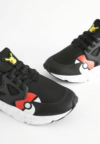 Next POKEMON - Tenisky - black red