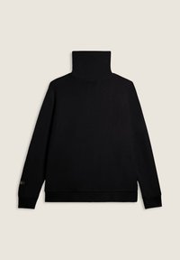 Felpa nera a collo alto, con maniche lunghe e polsini a costine. Presenta un design semplice e una texture liscia.