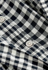 Next MIDI - REGULAR FIT - Vapaa-ajan mekko - black white