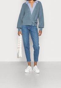 Object Kofta - blue