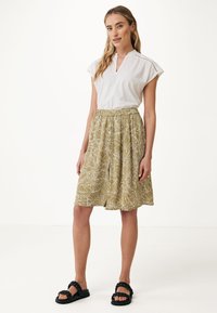 Mexx RUFFLE NECK IN DOBBY - Bluse - off white