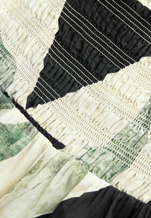 Next, SHIRRED BANDEAU - Lühikeste varrukatega bodi - monochrome