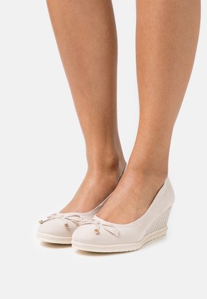 Tamaris, Escarpins compensés - off-white