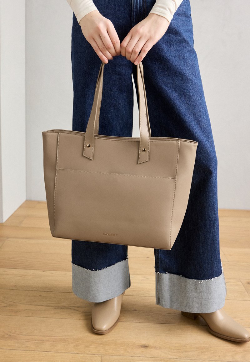 Cabas Anna Field Sac Ordinateur Anna Field Sac Ordinateur Taupe