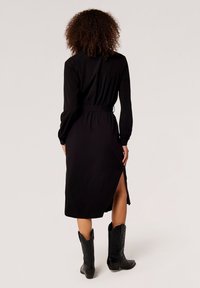 Apricot UTILITY  - Blusenkleid - black
