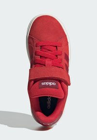 adidas Sportswear GRAND CORUT - Obuća za bebe - collegiate red collegiate burgundy  off white