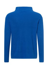 Blauwe geribbelde trui met een hoge kraag, lange mouwen en een textuur gebreid ontwerp. Eenvoudige silhouette, geen zichtbare patronen of versieringen.