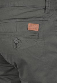 Blend BHTROMP REGULARFIT - Chino - granite