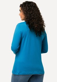 Ulla Popken COL ROND - Langarmshirt - light blue