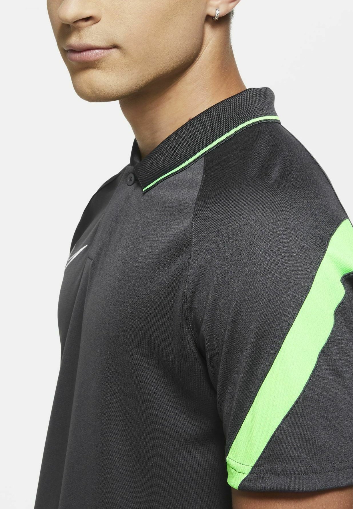 anthracite nike polo