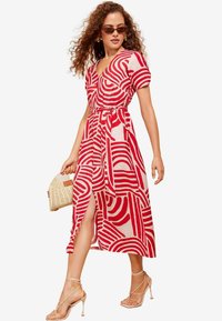 Friends Like These SHORT SLEEVE REGULAR FIT - Paitamekko - red