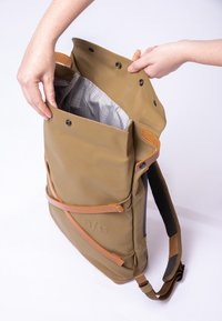 Aunts & Uncles YOKOHAMA - Tagesrucksack - tapir