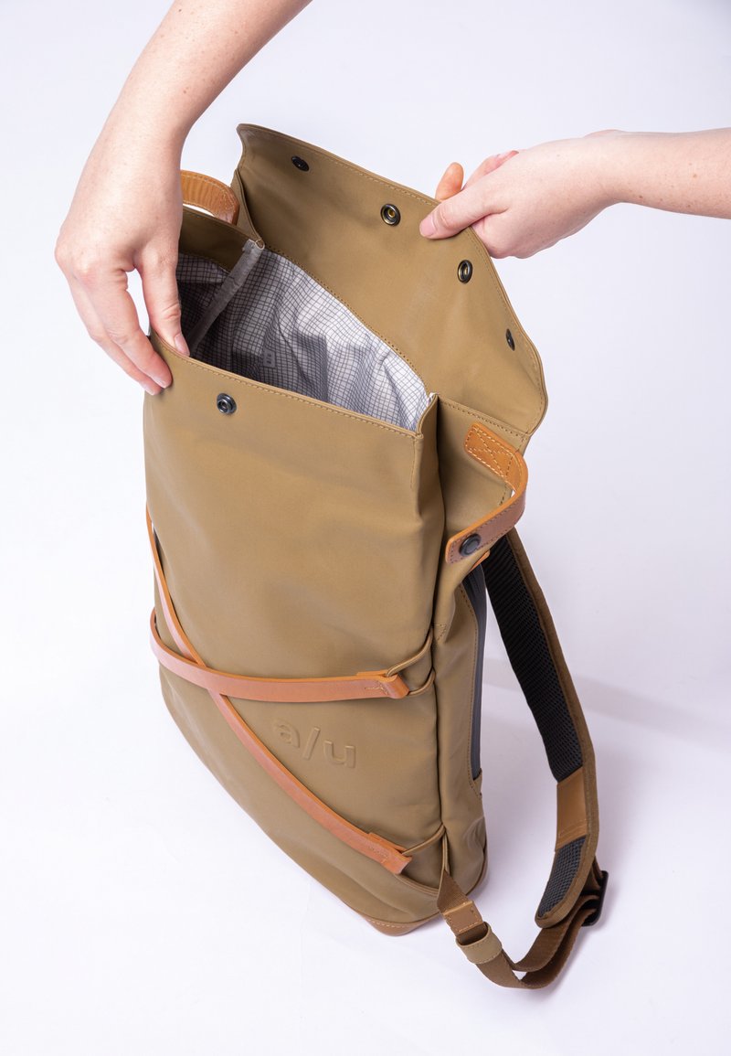 Aunts & Uncles YOKOHAMA - Tagesrucksack - tapir