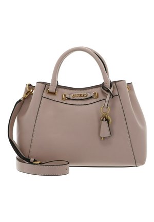 Borsa a mano in pelle rosa blush con una forma strutturata, hardware in tono oro, manici superiori, tracolla removibile e un ciondolo decorativo a forma di chiave.