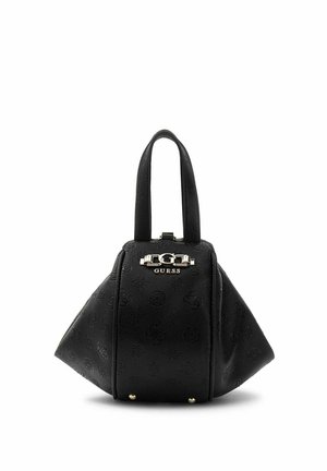 Sac à main Guess noir avec motif floral texturé, forme trapézoïdale, doubles poignées supérieures et détail logo chaîne argentée sur le devant.