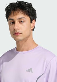adidas Performance TECH APP - T-Shirt print - powder plum