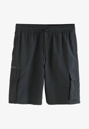 Czarne szorty cargo wykonane z lekkiego materiału, z elastycznym pasem, sznureczkiem i dwiema kieszeniami bocznymi z klapkami.