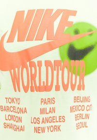 Nike Sportswear Top s dlhým rukávom - liquid lime