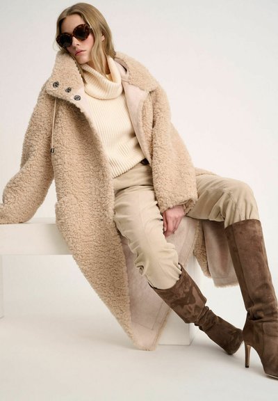 Luisa Spagnoli Žieminis paltas - beige