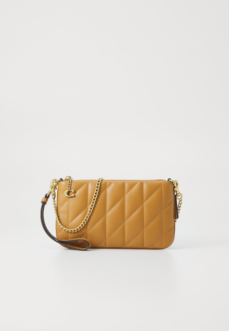 COACH - QUILTED PILLOW POUCH BAG - Clutch - honey brown, Forstørre