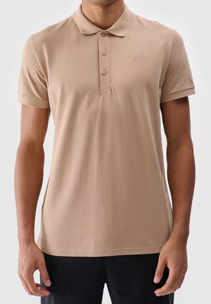 - Koszulka polo