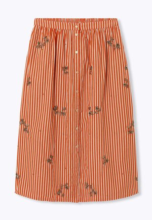 Jupe midi rayée verticale orange et blanche avec boutons sur le devant et détails de broderies florales dispersées.