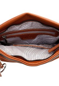 SURI FREY UMHÄNGE DEBBY - Borsa a tracolla - cognac