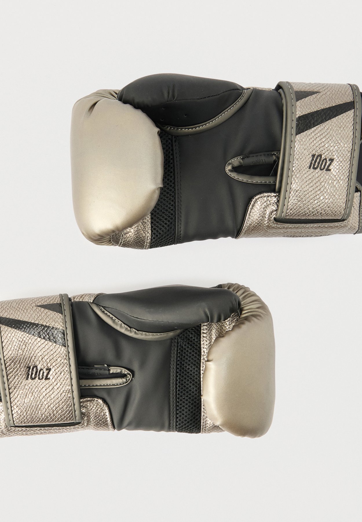 CHALLENGER BOXING GLOVES