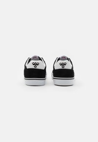 Sneaker Hummel Slimmet Stadil Tonal High - Hummel - Marken - Für Vereine