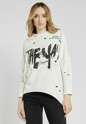 - Bluza
