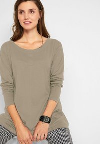 bonprix Maglietta a manica lunga - green