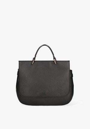 Zwarte leren handtas met textuur, bovenhandvatten en verstelbare zijbanden. Heeft een minimalistisch ontwerp en een zachte rechthoekige vorm.