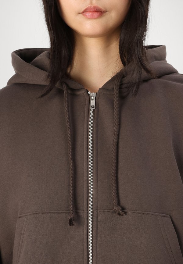 ESSENCE BOXY ZIP HOODIE - Hoodie4