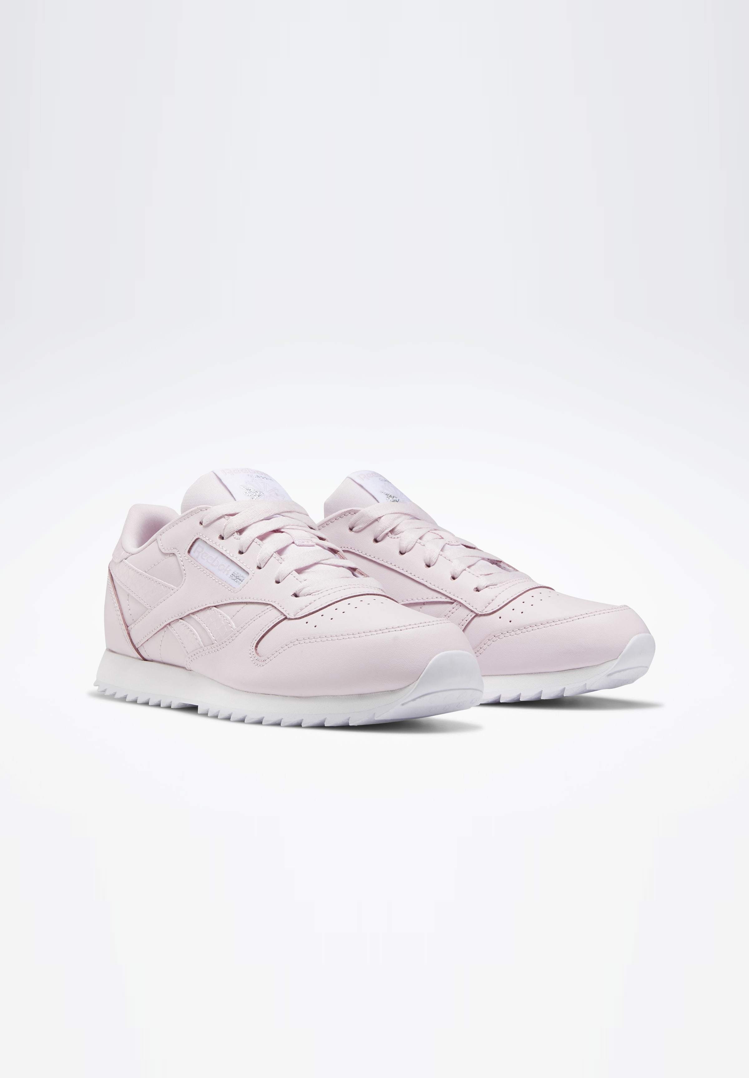 baby pink reebok classic