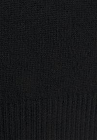 Theory Sweter