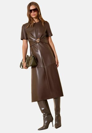 Friends Like These, Freizeitkleid - chocolate brown