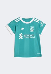 Turkusowa koszulka piłkarska dla dzieci Liverpool FC z białym kołnierzykiem, mankietami u rękawów, paskami Adidasa oraz logo sponsora na klatce piersiowej i rękawie.