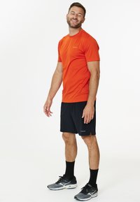 Endurance VERNON TEE - Sportovní tričko - pureed pumpkin