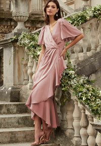 Lipsy Maxi šaty - pink