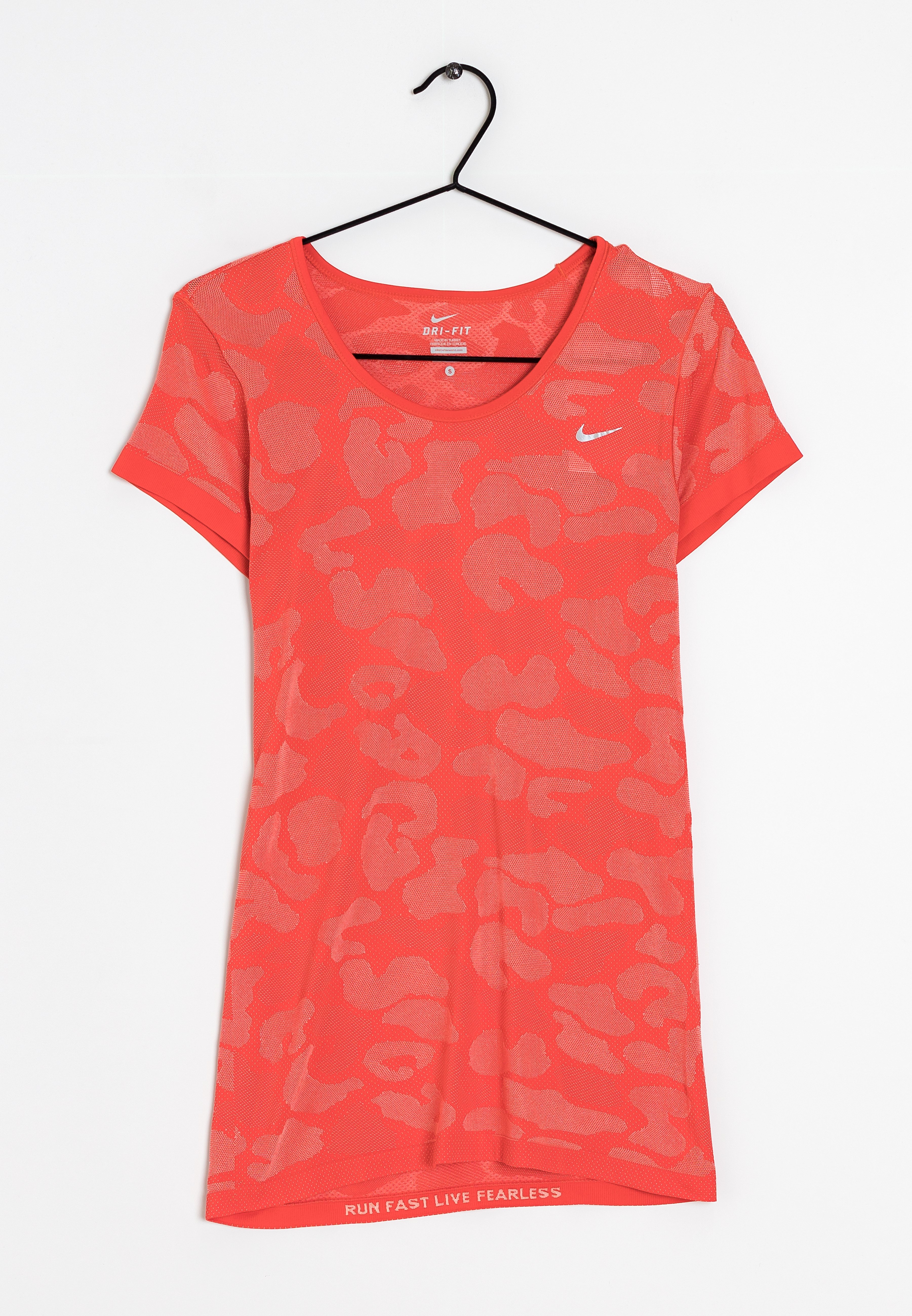 nike run fast live fearless shirt