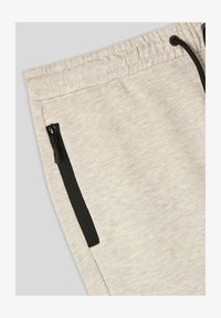 Selezionato, grigio chiaro melange