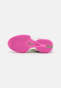 Nike Performance GT CUT ACADEMY - Košarkarski copati - oil green/sail/spring green