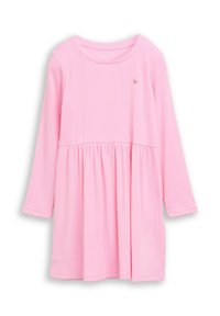 Langärmeliges rosa Kleid aus geripptem Stoff, mit geraffter Taille und einem kleinen Erdbeermotiv auf der oberen linken Seite.