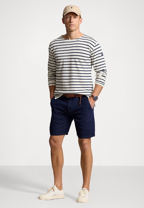 CLASSIC FIT MARITIME SHORT - Shorts2