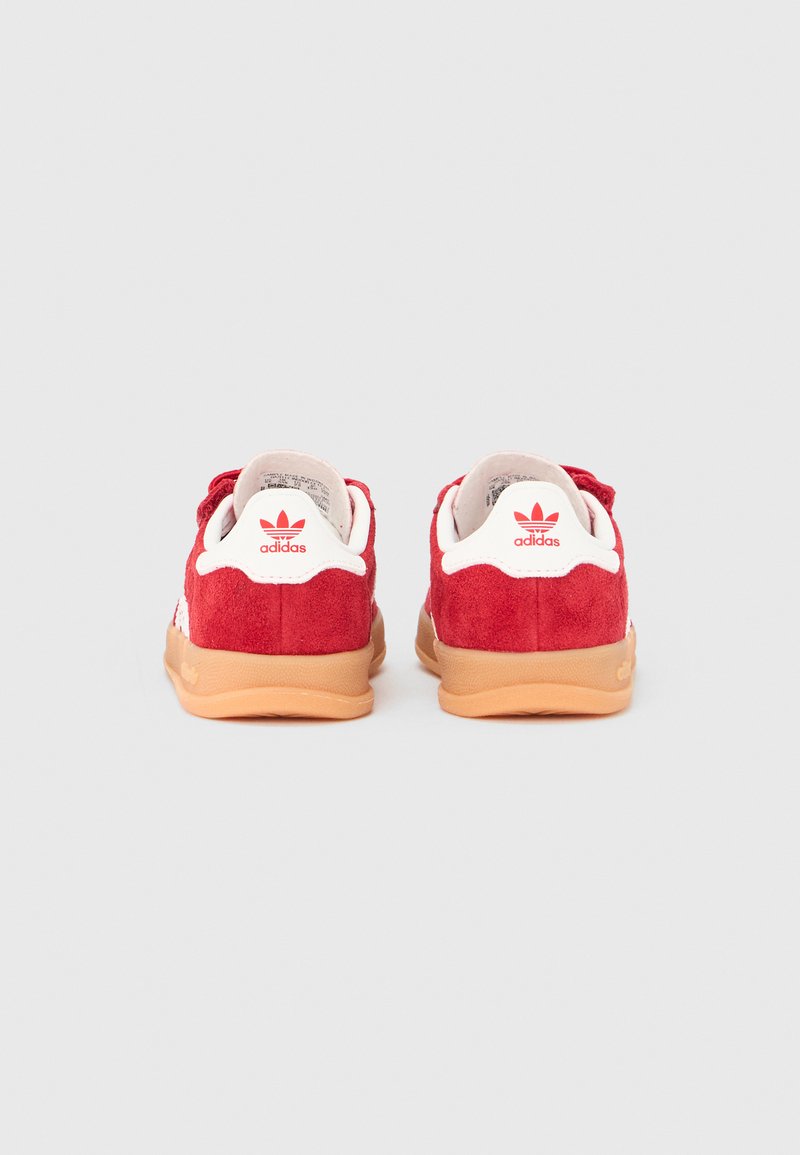 adidas Originals GAZELLE INDOOR UNISEX - Sneaker low - better  scarlet/white/gum/rot - Zalando