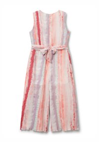 Mouwloze jumpsuit in pastel strepen van roze, paars en oranje, met een stoffen riem geknoopt om de taille en een ritssluiting aan de achterkant.