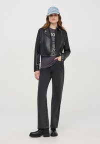 Terranova CROP - Giacca in similpelle - nero