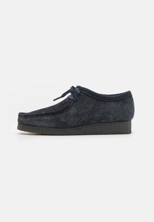 WALLABEE - Casual lace-ups - ink