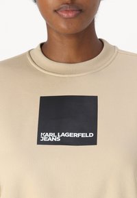 Karl Lagerfeld Jeans SWEATSHIRT - Sudadera - safari