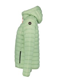 Giacca a piumino verde chiaro con cappuccio, caratterizzata da un design trapuntato orizzontale, polsini elastici e tasche laterali con cerniere nere.